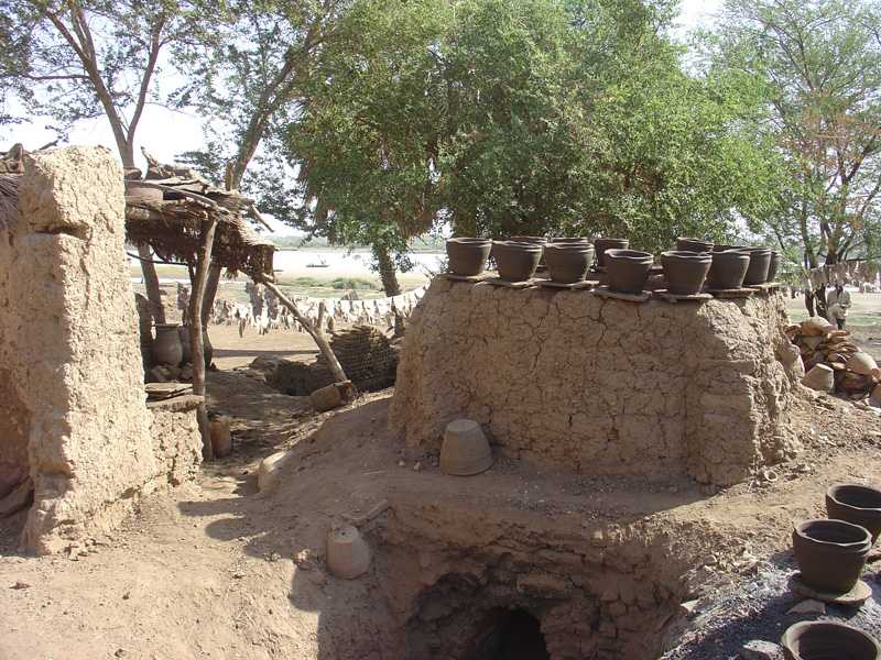 Pots and potters at Ab Roaf