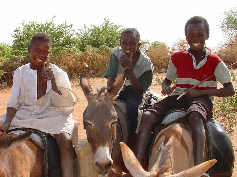 Rahad water bearers at Lake