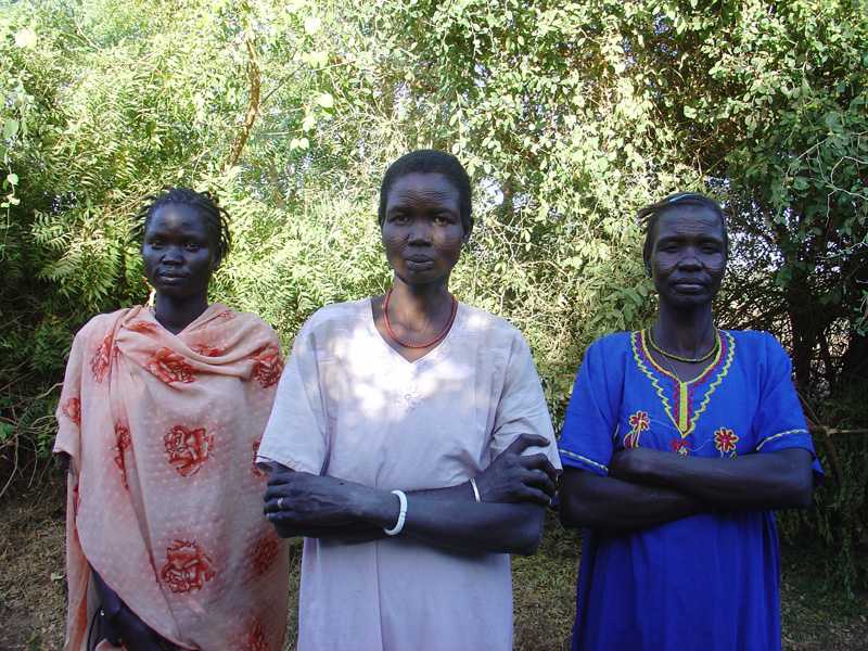 Tuti Island Nuer women