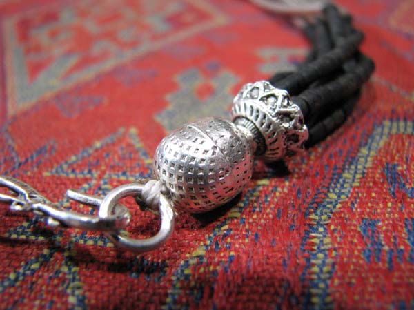 020_Aleppo_jewellery_by_Peter_Bennett_IMG_3013