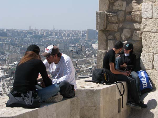 040_Aleppo_sweethearts_by_Peter_Bennett_IMG_3151a