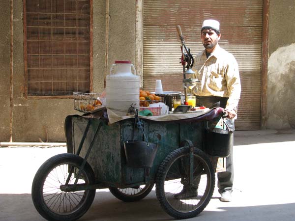 095_Damascus_Old_City_locals_by_Peter_Bennett_IMG_3663